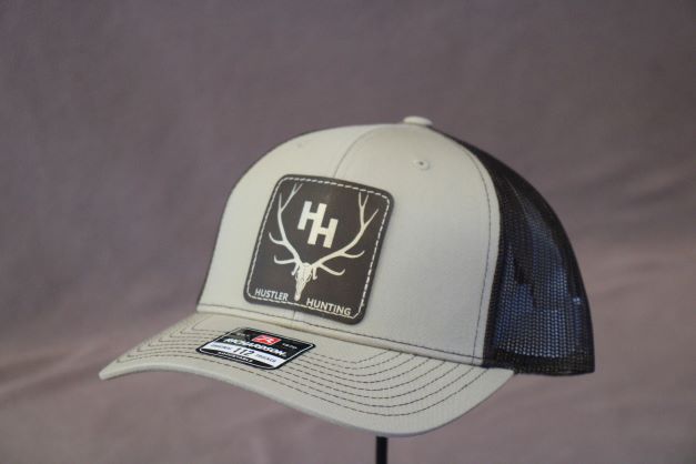 Snap Back Richardson 112 Brown and gold logo patch